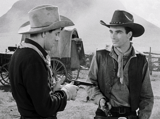 John Ireland & Montgomery Clift as Cherry Valance... : decent bloke