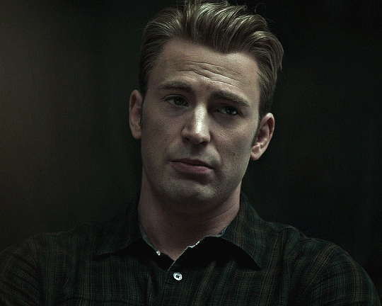 STEVE ROGERS + plaid shirts: CHRIS EVANS EDITS