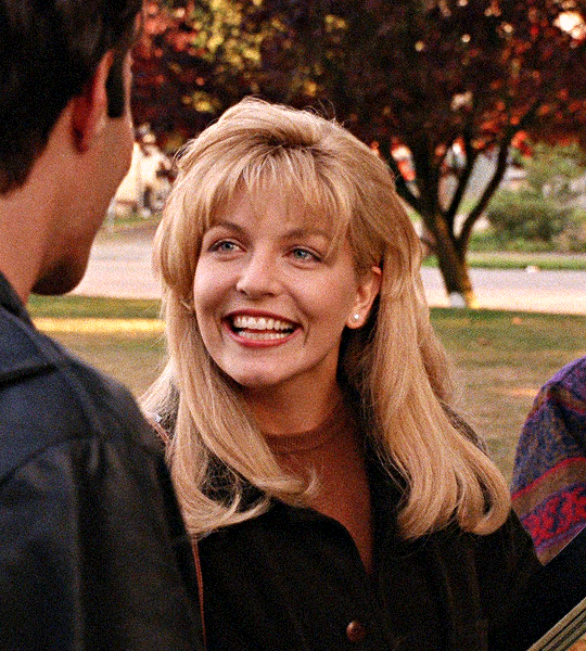 CINEMATICSOURCE / Sheryl Lee as Laura Palmer TWIN PEAKS: FIRE WALK...