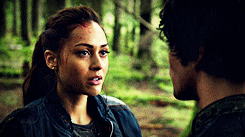 Lindsey Morgan Gifs