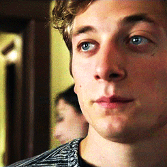 Lip Gallagher — 🍺👀💙