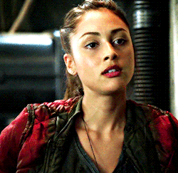 Lindsey Morgan Gifs