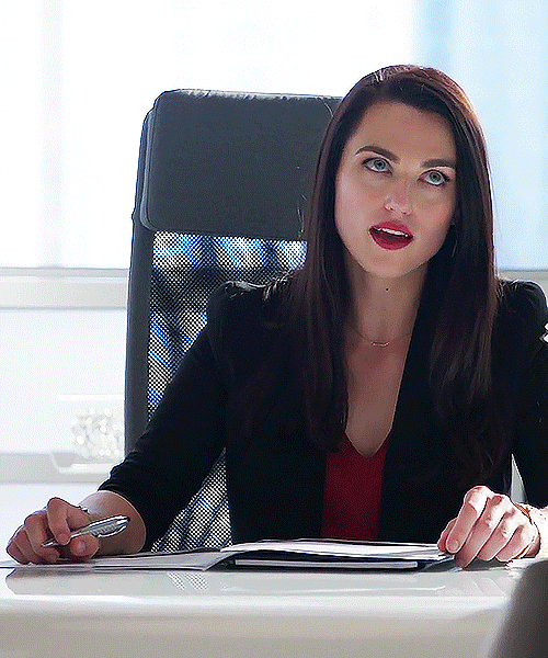 Omnia Vincit Amor Endless Gifs Of Lena Luthor 37 Katie McGrath