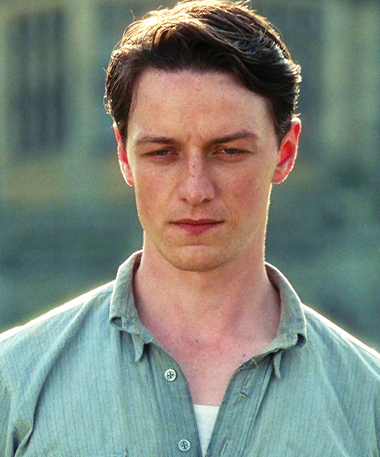 McAvoy Club : James McAvoy as Robbie Turner Atonement (2007)