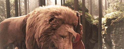 Lucy and Susan comfort each other as Aslan dies