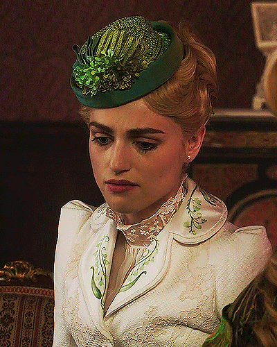 Omnia Vincit Amor Katie Mcgrath As Lucy Westenra Dracula X