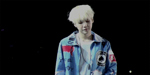  BTS reaction to their idol S/O fainting on stage