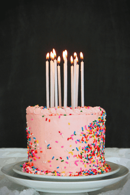 Happy Birthday, Glamour Tumblr!: Behold The 5 Most Popular Snaps