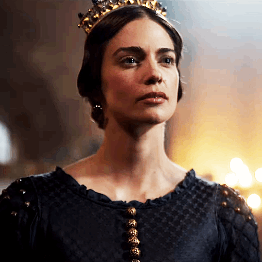 Vikings Valhalla's Emma of Normandy's outfits hold key hidden meaning -  here's how, TV & Radio, Showbiz & TV