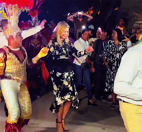 Dancing Queen! Maxima of the Netherlands wows Aruba crowds with