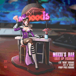 Borderlands 2 hot Miss Moxxi Statue