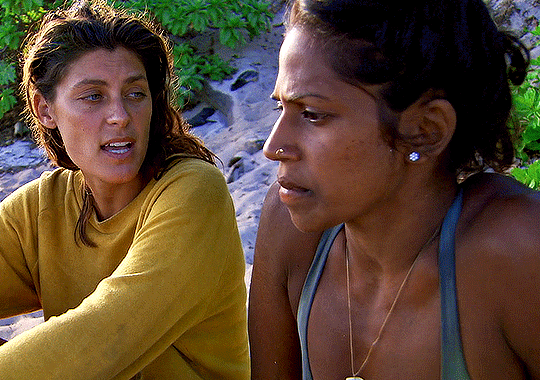 Michele and Natalie in the finale of Survivor