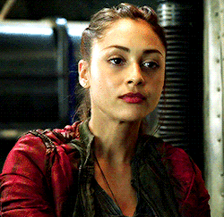 Lindsey Morgan Gifs