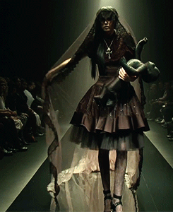 and I oop- - Alice Auaa Fall/Winter 2013 at Tokyo Fashion Week