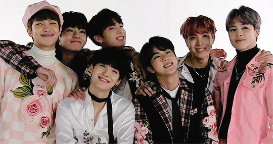 Dreaming With BTS — Genre Poly!AU; Hybrid!Au; Fluff