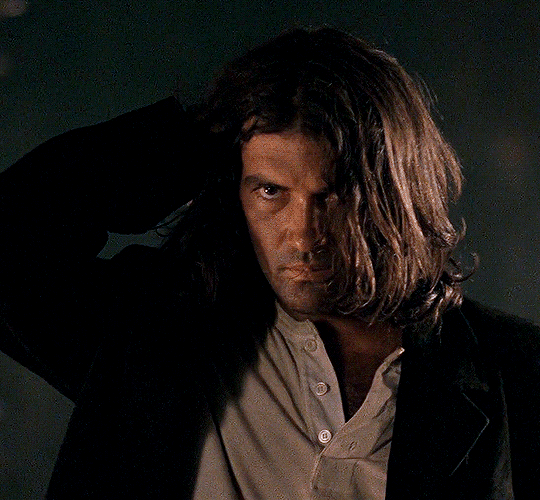 wayfarer.: thejackalhasarrived: ANTONIO BANDERAS in DESPERADO