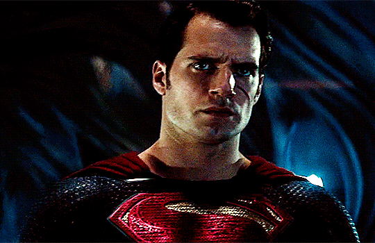 tumblr_o9kx97Iojj1sqqqsqo3_250.gif (245×280)  Superman henry cavill, Batman  vs superman, Superman man of steel