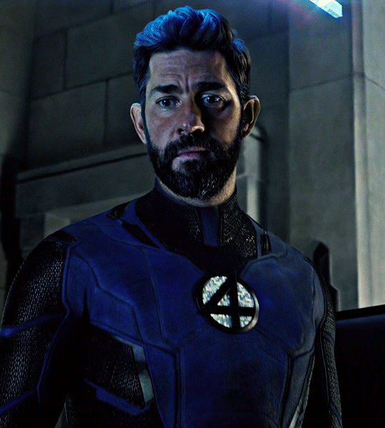 John Krasinski as Reed Richards in Doctor Strange... : Marvel Gifs