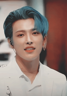 Making out with Ateez — K-POP writings/Gifs