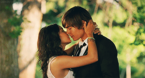 high school musical troy and sharpay kissing