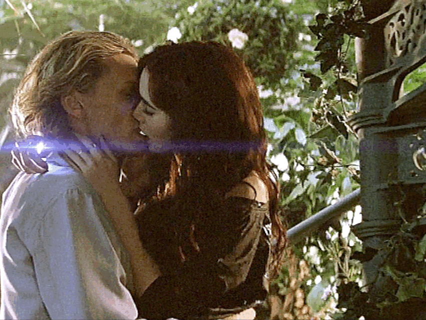 jace and clary kiss city of bones