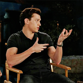 tomhollandfiles on X: start your 2022 right with this GIF of tom holland  flexing his arms  / X