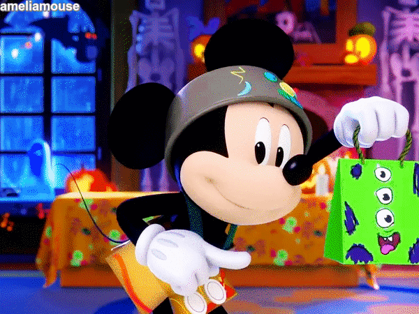 Mickey Mouse Clubhouse, Hot Dog Christmas Dance