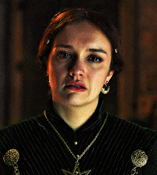 The Queen in Chains : OLIVIA COOKE as ALICENT HIGHTOWER HOUSE OF THE...