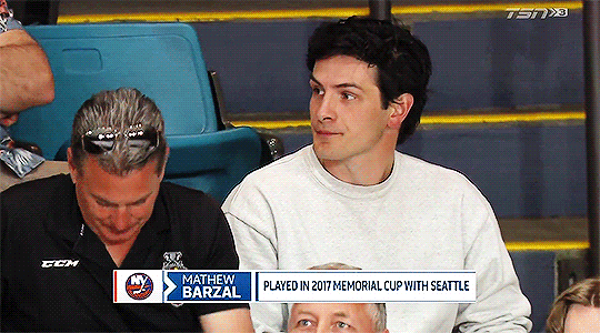 NY Islanders fans mourn loss of Mathew Barzal's hair after latest buzz cut