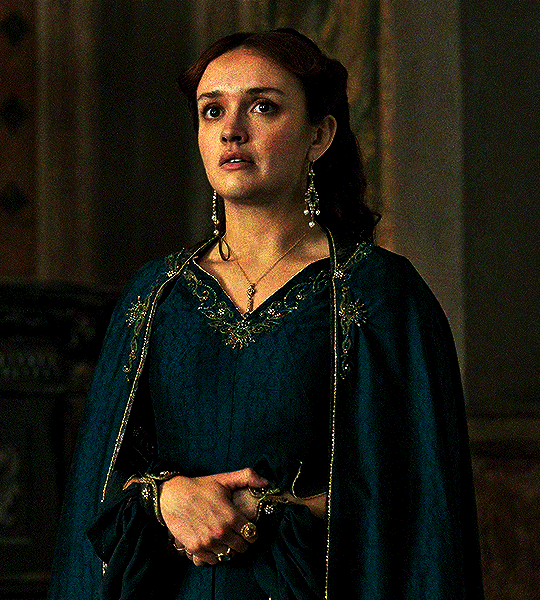 The Queen in Chains : OLIVIA COOKE as ALICENT HIGHTOWER HOUSE OF THE...