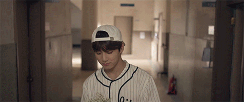 Jeon Jungkook BTS in baseball jersey: something you won't regret