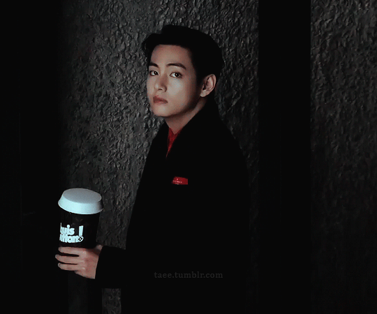 latte 🏹 on X: kim taehyung for louis vuitton