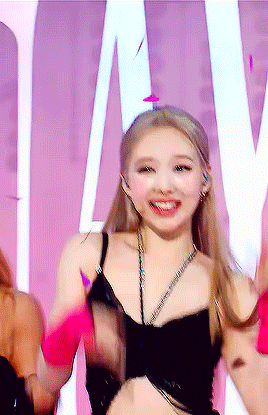 dailyTWICE — Nayeon ♡ Pop! Music Core 220625