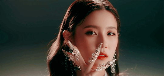 Kpop Writing Blog — (G)I-dle reaction to another female idol flirting...