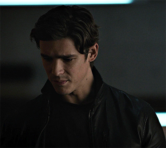 Brenton Thwaites As Dick Grayson Nightwing In Dc Multiverse