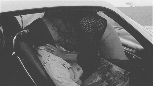 Naughty Babe Gets Sweet Sex Action in Car by Her Bf