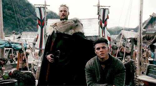 VIKINGS IMAGINES - Imagine Ubbe made a mistake and Ivar tries to