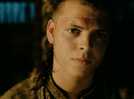 Pin by DDee 16 on Vikings  Ivar the boneless, Alex hogh andersen