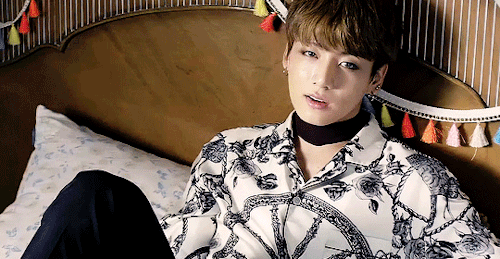The contents of V's plastic bag while hanging out with Jungkook BTS are  finally revealed! 